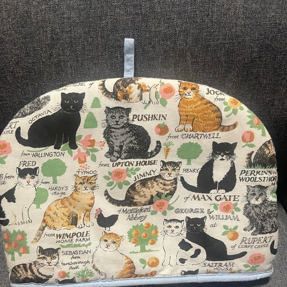 The National Trust Pat Albeck Tea Cosy